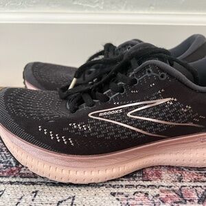 Brooks Pink and Charcoal Size 8.5 Wide